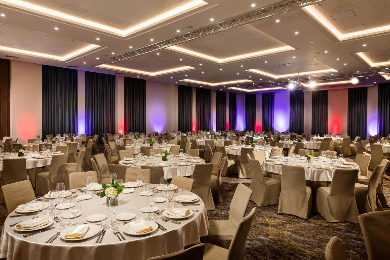 Kings' Valley Medical & Spa Hotel คาซานลัก ภายนอก รูปภาพ The ballroom