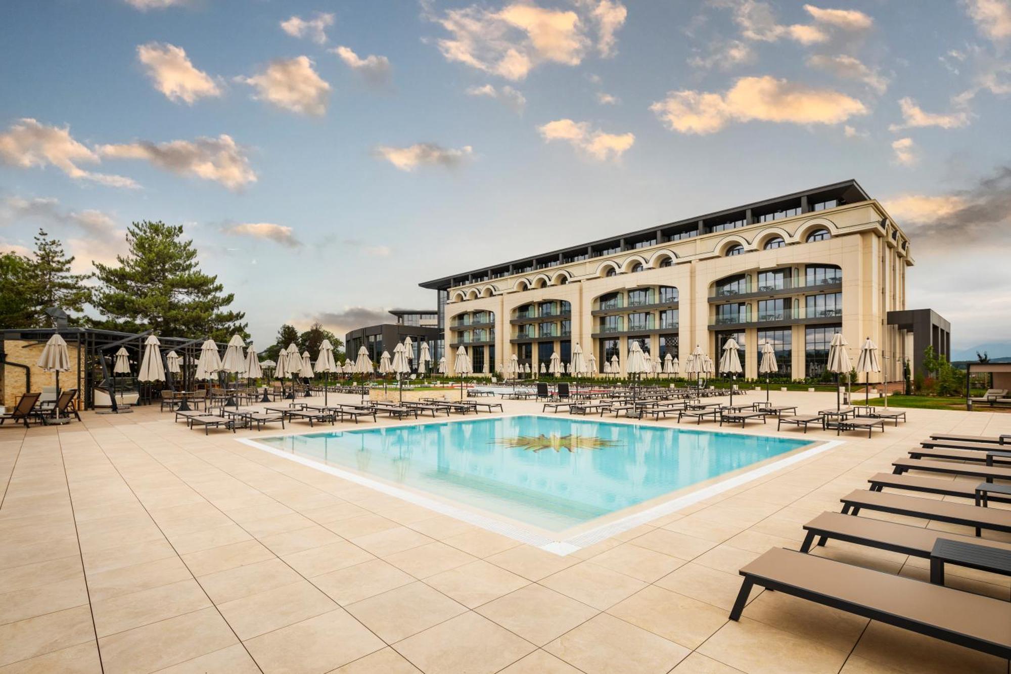 Kings' Valley Medical & Spa Hotel คาซานลัก ภายนอก รูปภาพ