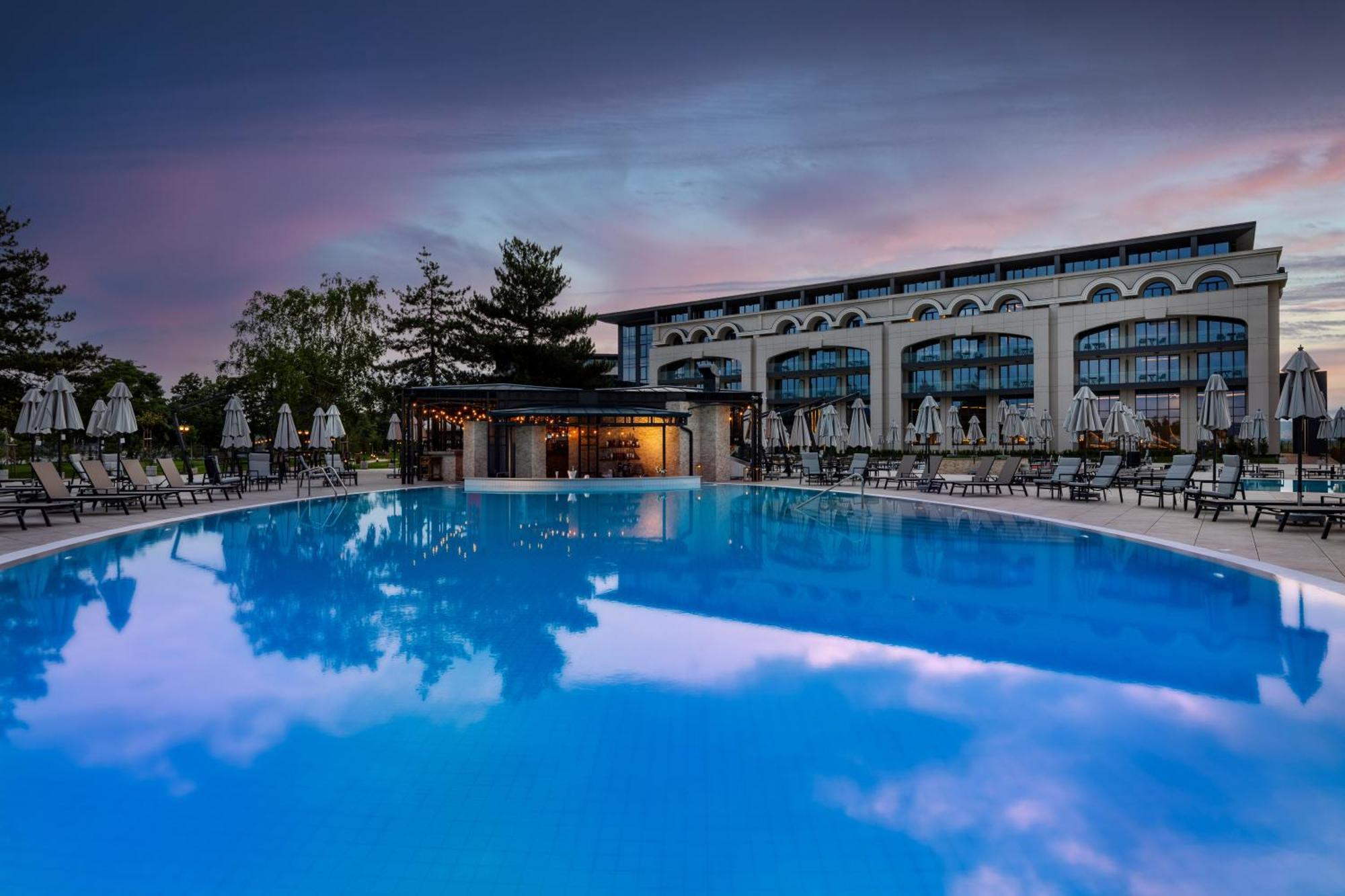 Kings' Valley Medical & Spa Hotel คาซานลัก ภายนอก รูปภาพ
