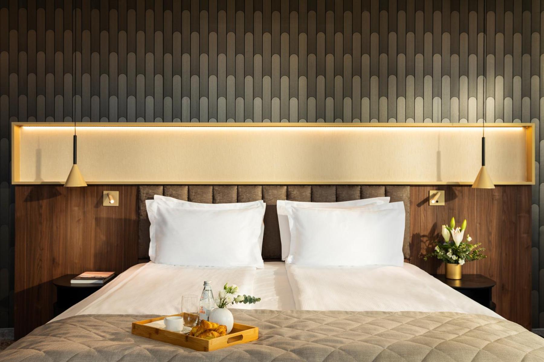Kings' Valley Medical & Spa Hotel คาซานลัก ภายนอก รูปภาพ Deluxe Room
